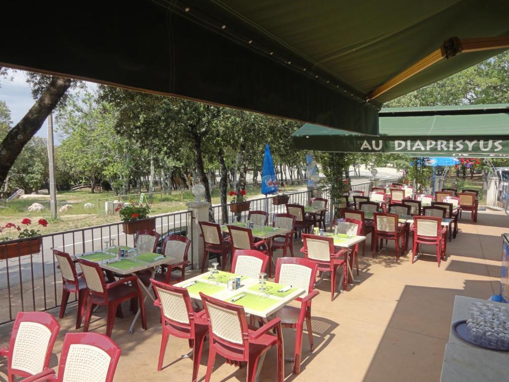 Terrasses De L'Aven Hotel Orgnac-lʼAven Eksteriør billede